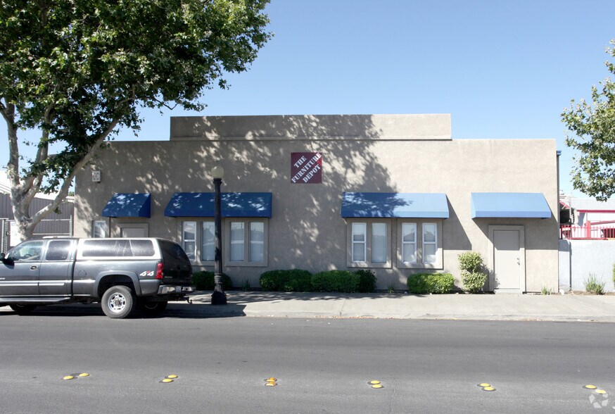 423 7th St, Modesto, CA à louer - Photo de l’immeuble – Image 2 sur 3