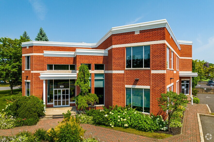 184 Rue De Normandie, Boucherville, QC à louer - Photo principale – Image 1 sur 6