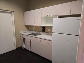 3515 Del Prado Blvd S, Cape Coral, FL à louer Photo intérieure– Image 2 sur 6