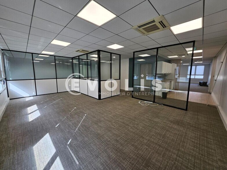 Bureau dans Arcueil à louer - Photo intérieure – Image 2 sur 14