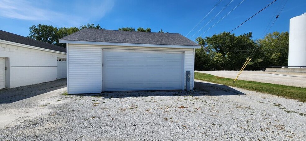 368 S Harlem Ave, Peotone, IL à vendre - Photo de l’immeuble – Image 3 sur 9