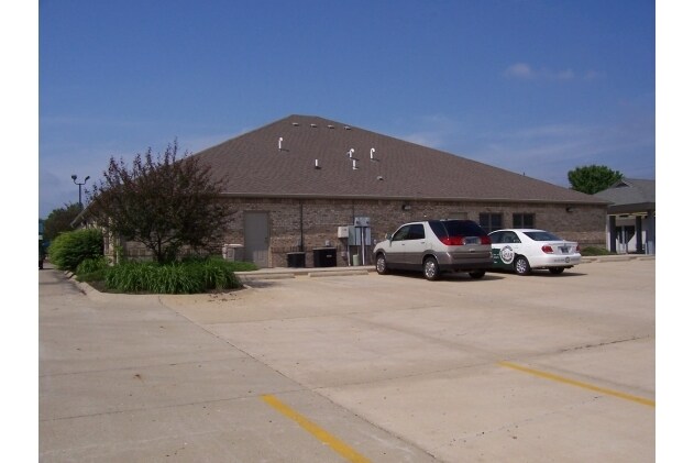 3741 Rome Dr, Lafayette, IN à louer - Photo de l’immeuble – Image 3 sur 6