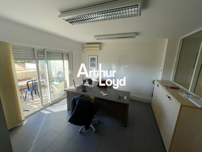 Bureau dans Grasse à vendre - Photo de l’immeuble – Image 3 sur 8