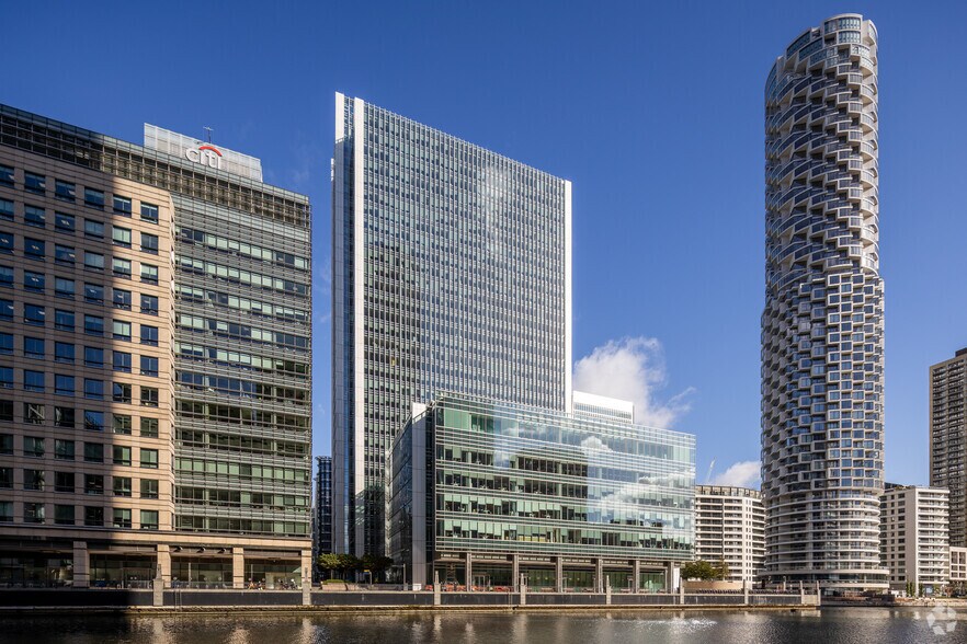 10 Upper Bank St, Londres à louer - Photo de l’immeuble – Image 3 sur 5