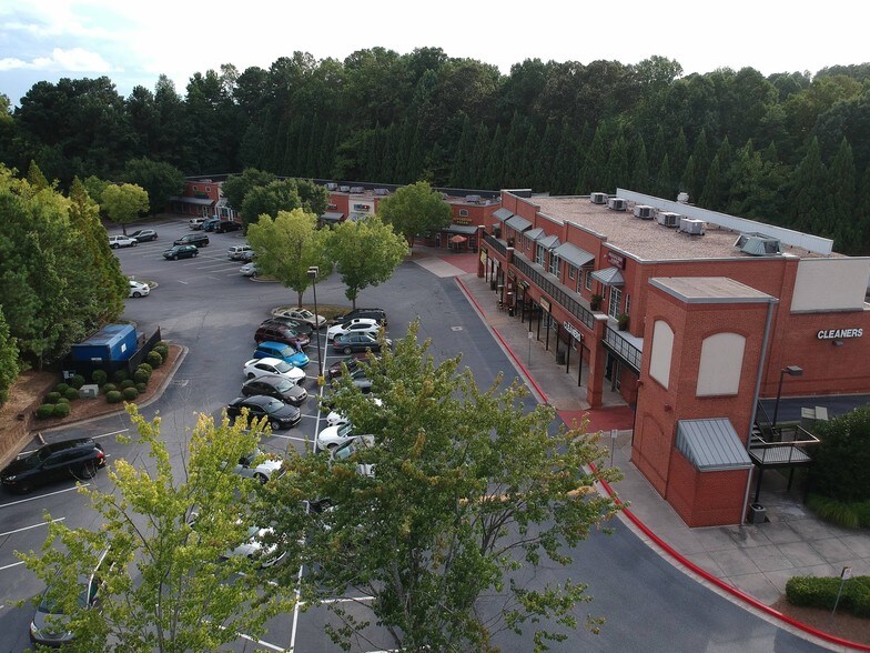 11877 Douglas Rd, Alpharetta, GA à louer - Photo de l’immeuble – Image 2 sur 32