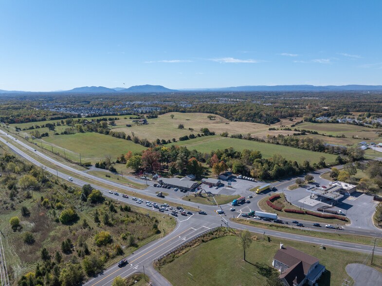 4000 Stonewall Jackon Hwy, White Post, VA à vendre - Aérien – Image 2 sur 6