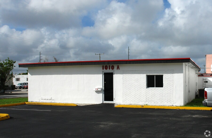 1010 N 20th Ave, Hollywood, FL à louer - Photo de l’immeuble – Image 2 sur 13