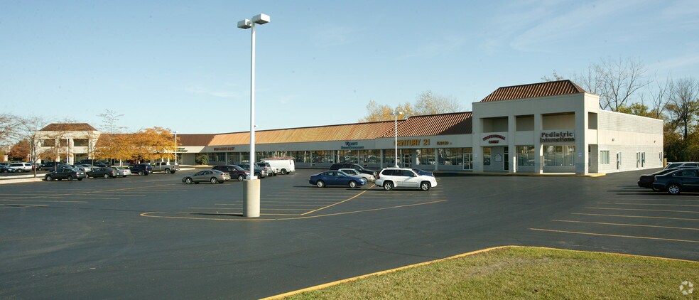 15 Commerce Dr, Grayslake, IL à louer - Photo de l’immeuble – Image 1 sur 14