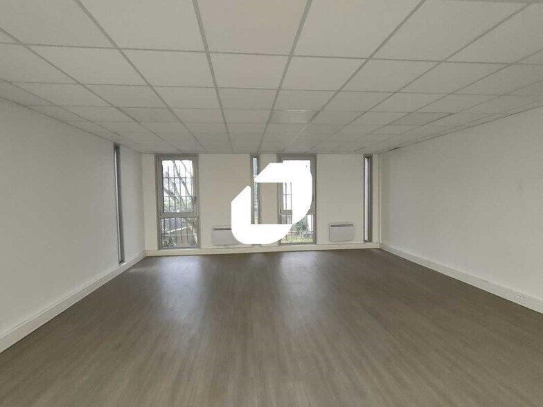 Bureau dans Vélizy-Villacoublay à louer - Photo intérieure – Image 2 sur 8