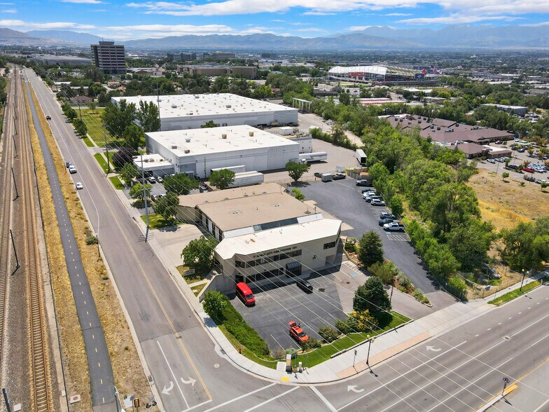 9010 S 150 E, Sandy, UT à vendre - Photo de l’immeuble – Image 3 sur 33