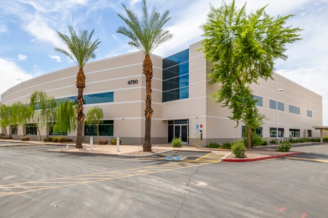 Plus de détails pour 4750 S 44th Pl, Phoenix, AZ - Différents types d’espaces à louer