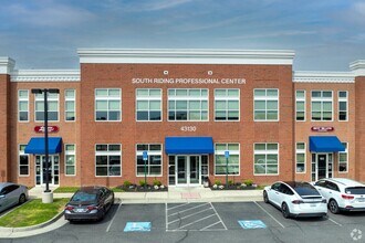 43130 Amberwood Plz, South Riding, VA à louer Photo de l’immeuble– Image 2 sur 4