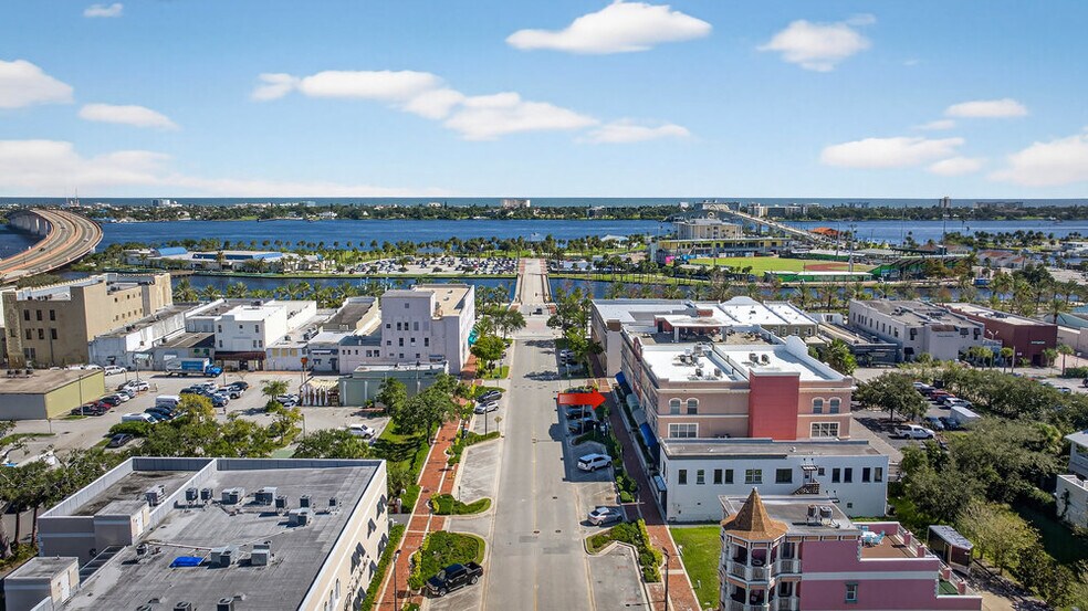 115 Magnolia Ave, Daytona Beach, FL à vendre - Photo de l’immeuble – Image 3 sur 26