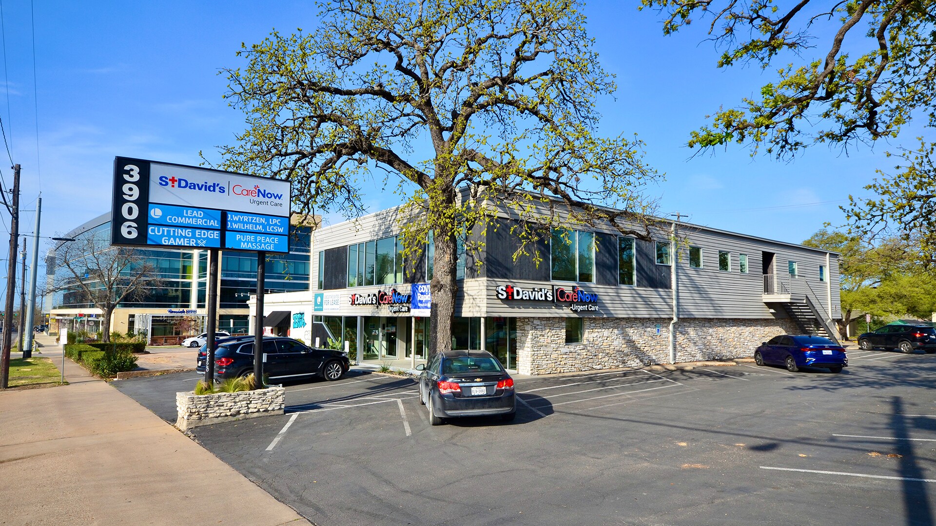 3906 N Lamar Blvd, Austin, TX à louer Photo principale– Image 1 sur 6