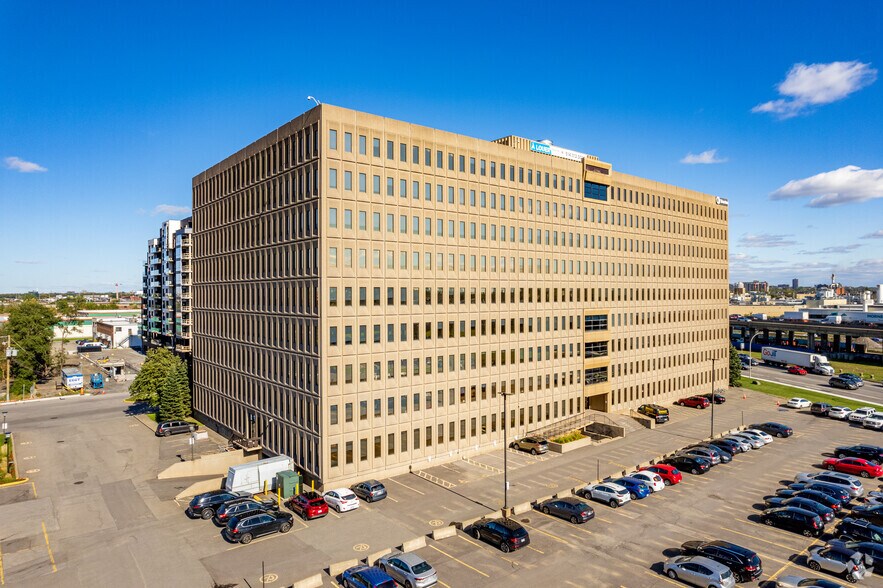 100 Boul Alexis-Nihon, Montréal, QC à louer - Photo principale – Image 1 sur 12