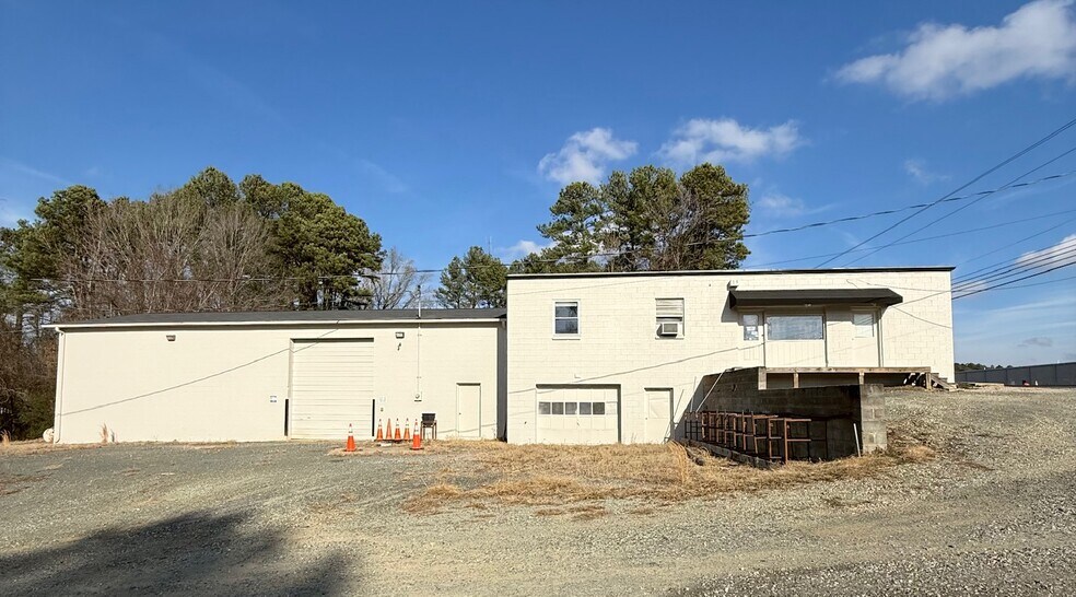 1701 Camden Ave, Durham, NC à louer - Photo de l’immeuble – Image 2 sur 2
