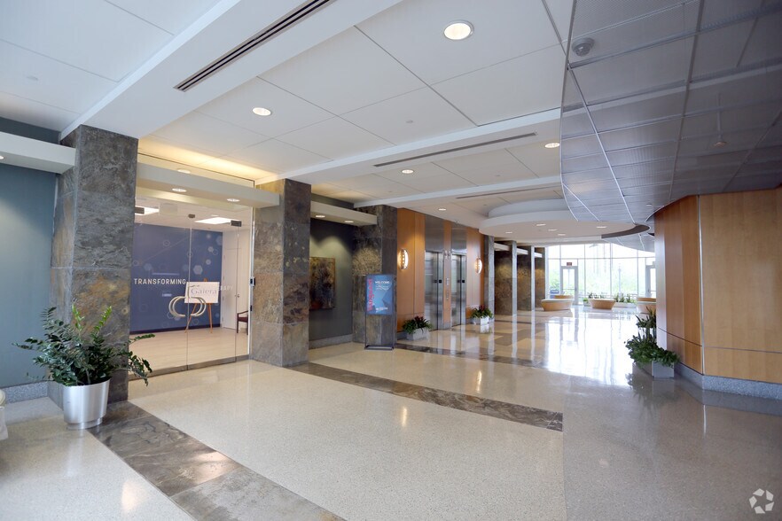 2 W Liberty Blvd, Malvern, PA à louer - Hall d’entrée – Image 2 sur 6