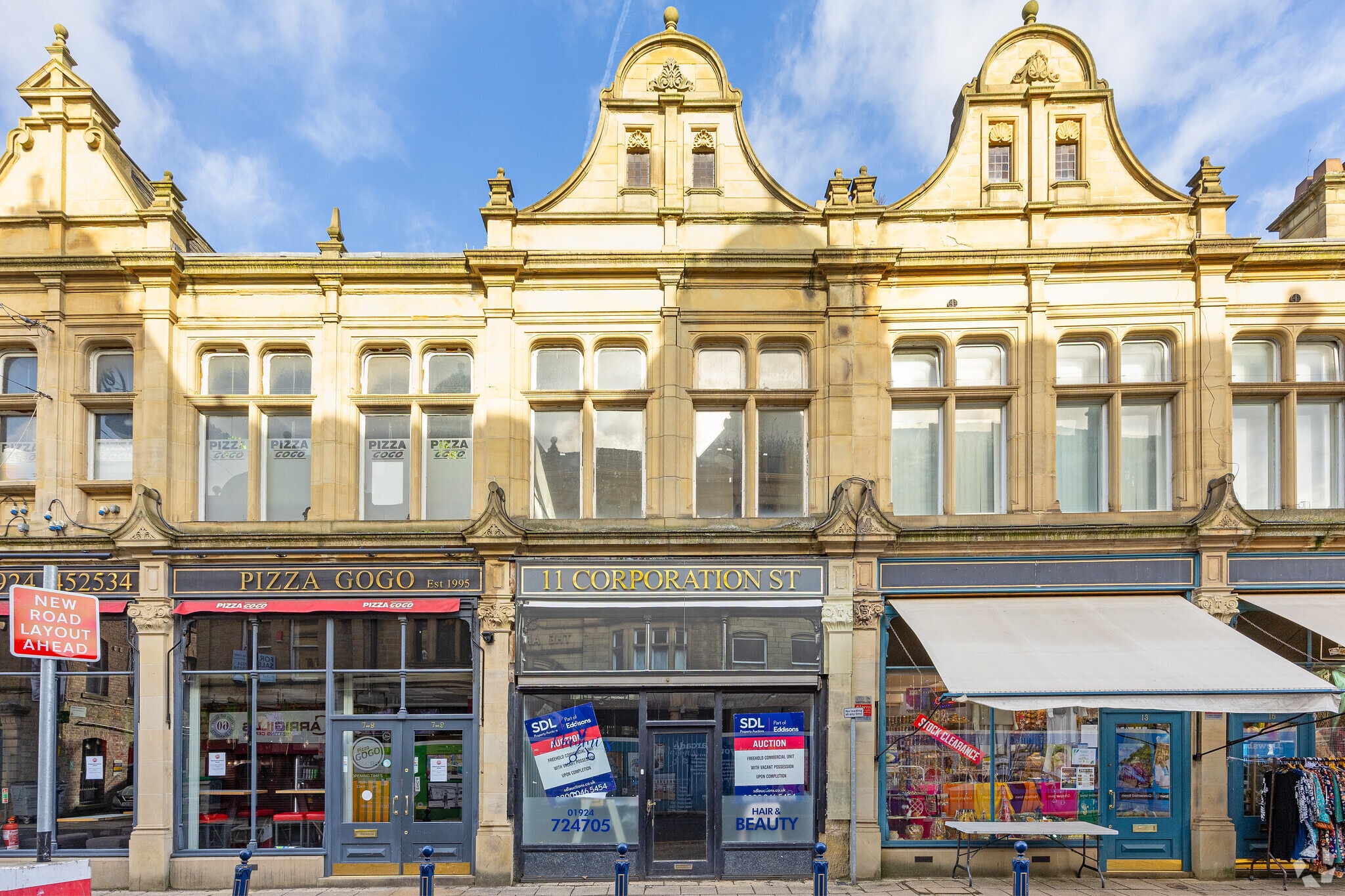 11 Corporation St, Dewsbury à louer Photo principale– Image 1 sur 8