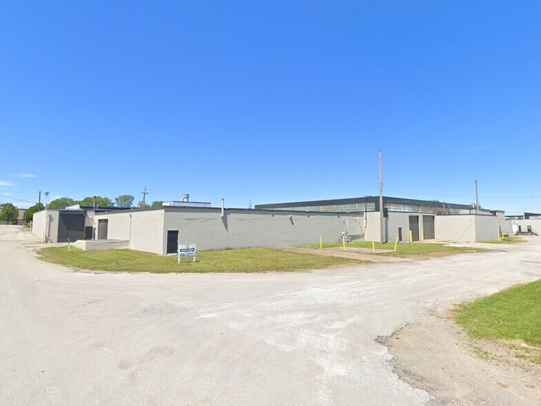 2225 Colonial Ave, Erie, PA à louer - Photo de l’immeuble – Image 2 sur 8