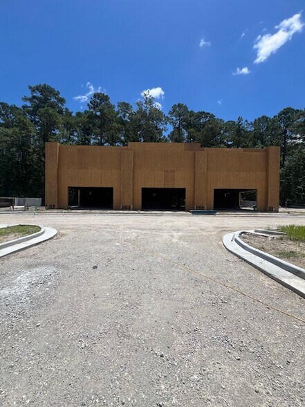 8241 Pinellas Dr, Bluffton, SC à louer - Photo de l’immeuble – Image 3 sur 9