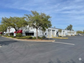 495 S Shell Rd, DeBary, FL à louer Photo intérieure– Image 1 sur 2