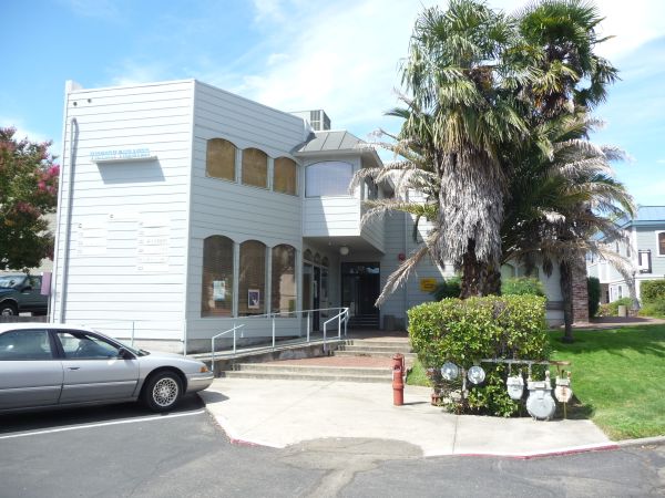 367-387 N State St, Ukiah, CA à vendre - Photo de l’immeuble – Image 2 sur 51
