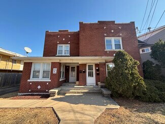 Plus de détails pour 30 N Broadway St, Joliet, IL - Logement à vendre