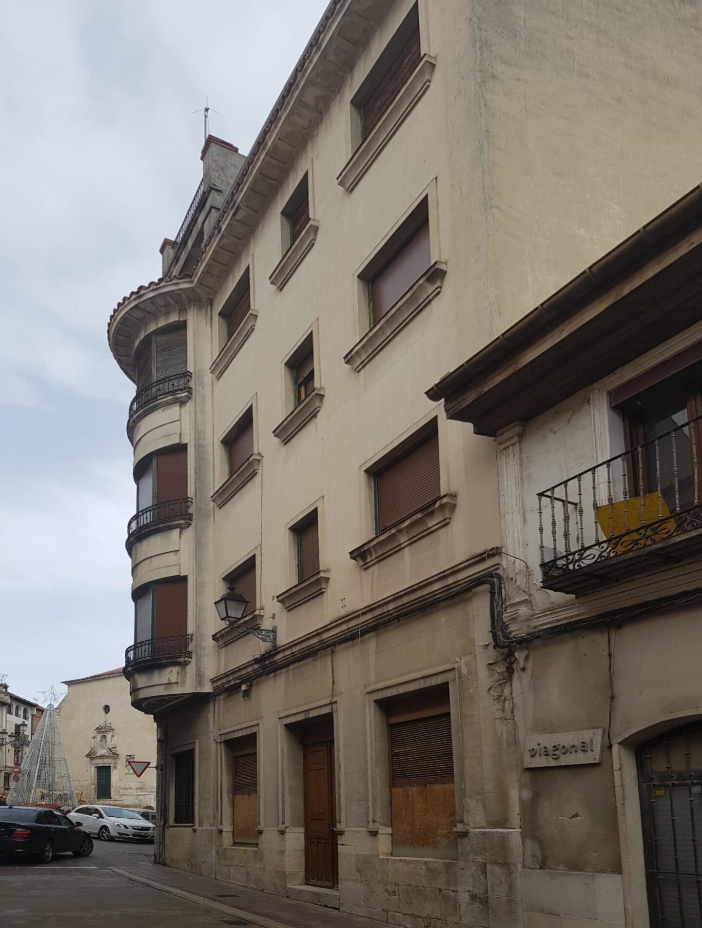 Immeuble residentiel dans Cuéllar, Segovia à vendre Photo de l’immeuble– Image 1 sur 2