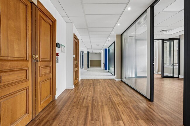 Plus de détails pour Bureau à louer
