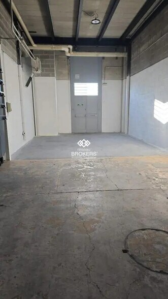 Industriel/Logistique dans Sarcelles à louer - Photo intérieure – Image 1 sur 1