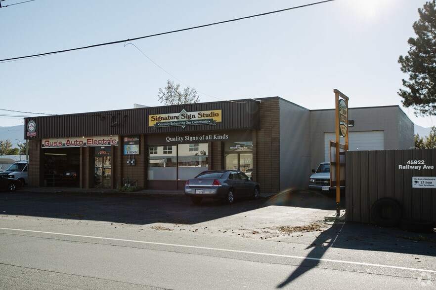 45940 Railway Ave, Chilliwack, BC à vendre - Photo de l’immeuble – Image 3 sur 3