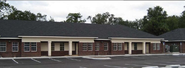 13453 N Main St, Jacksonville, FL à louer - Photo de l’immeuble – Image 3 sur 17