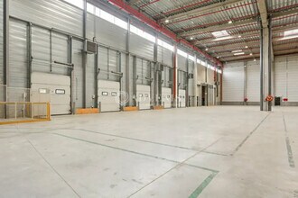 Industriel/Logistique dans Marly-la-ville à louer Photo de l’immeuble– Image 2 sur 11