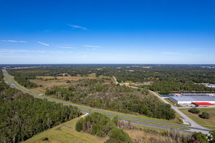 2068 E SR 44, Wildwood, FL à vendre - Aérien – Image 2 sur 6