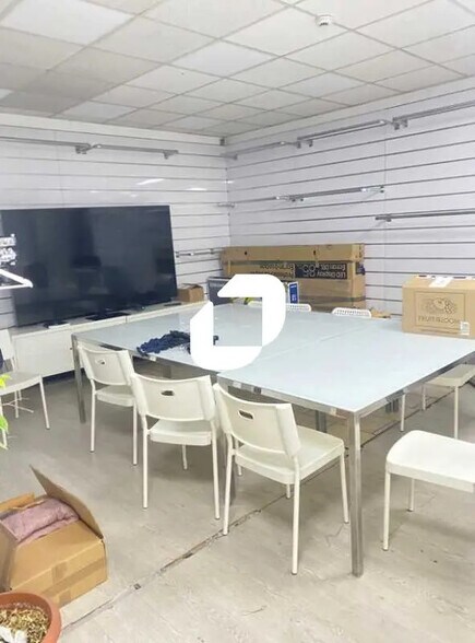 Bureau dans Bobigny à louer - Photo de l’immeuble – Image 2 sur 3