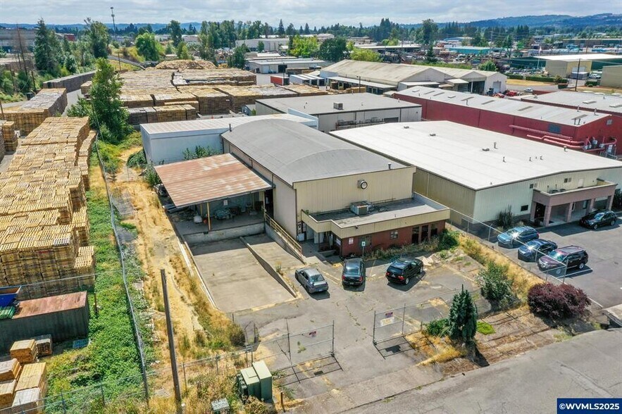 1885 Anunsen Ct NE, Salem, OR à vendre - Photo de l’immeuble – Image 3 sur 15