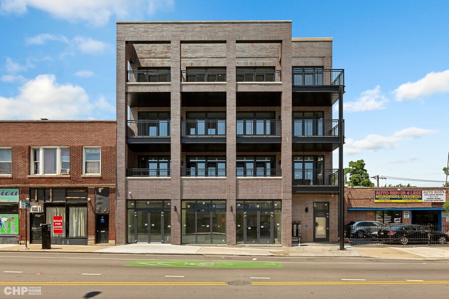 4414 N Kedzie Ave, Chicago, IL à louer - Photo de l’immeuble – Image 1 sur 12