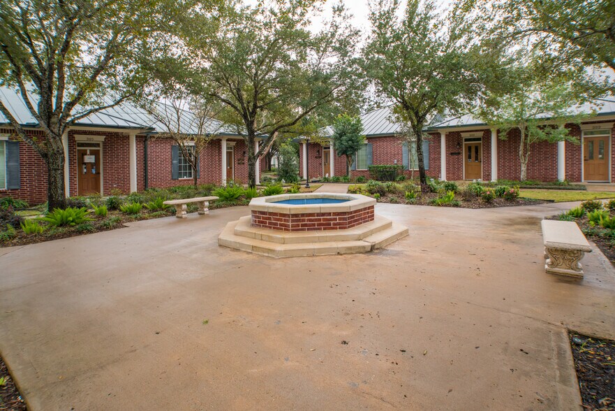 4501 Cartwright Rd, Missouri City, TX à vendre - Photo de l’immeuble – Image 2 sur 28