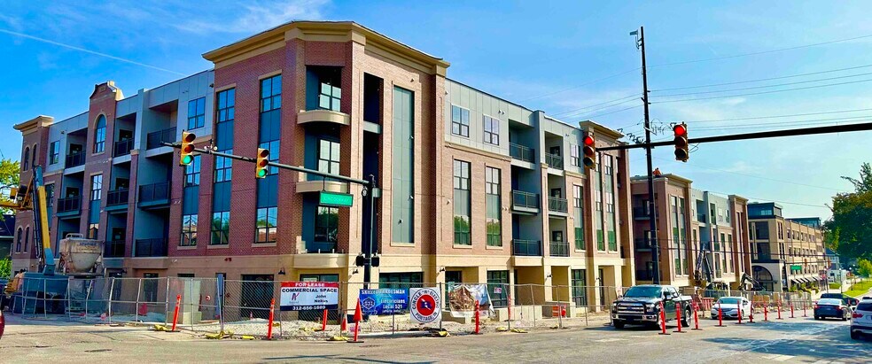 215 E Lincolnway, Valparaiso, IN à louer - Photo de l’immeuble – Image 3 sur 4