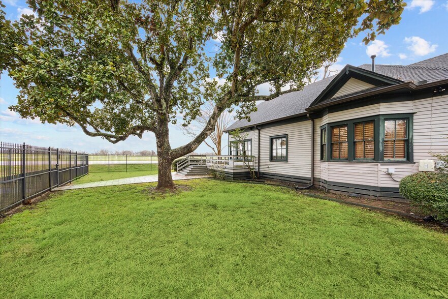 35119 FM 1093, Simonton, TX à louer - Photo de l’immeuble – Image 2 sur 14