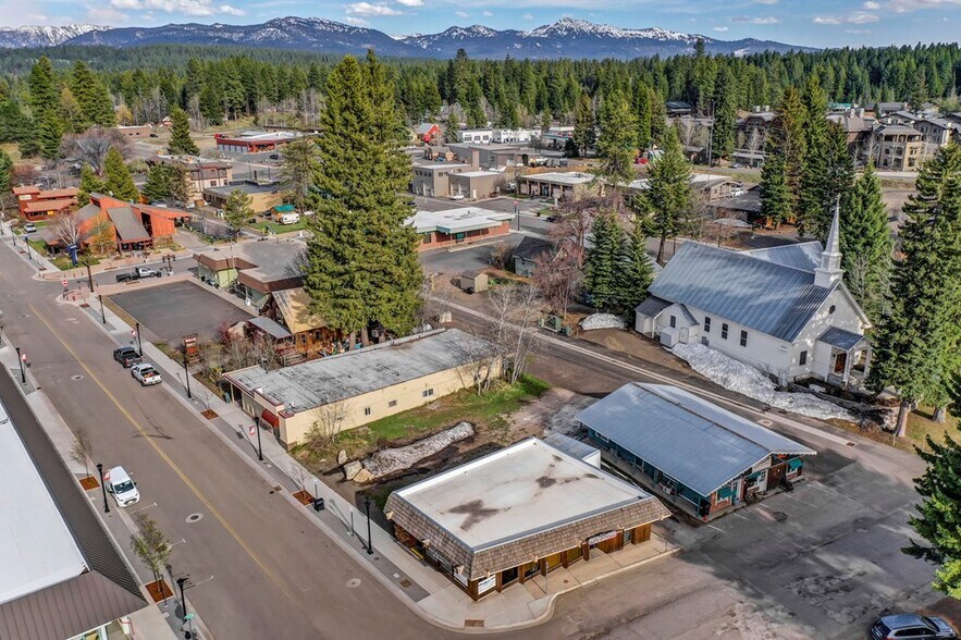 903 1st St, McCall, ID à vendre - Photo de l’immeuble – Image 3 sur 7