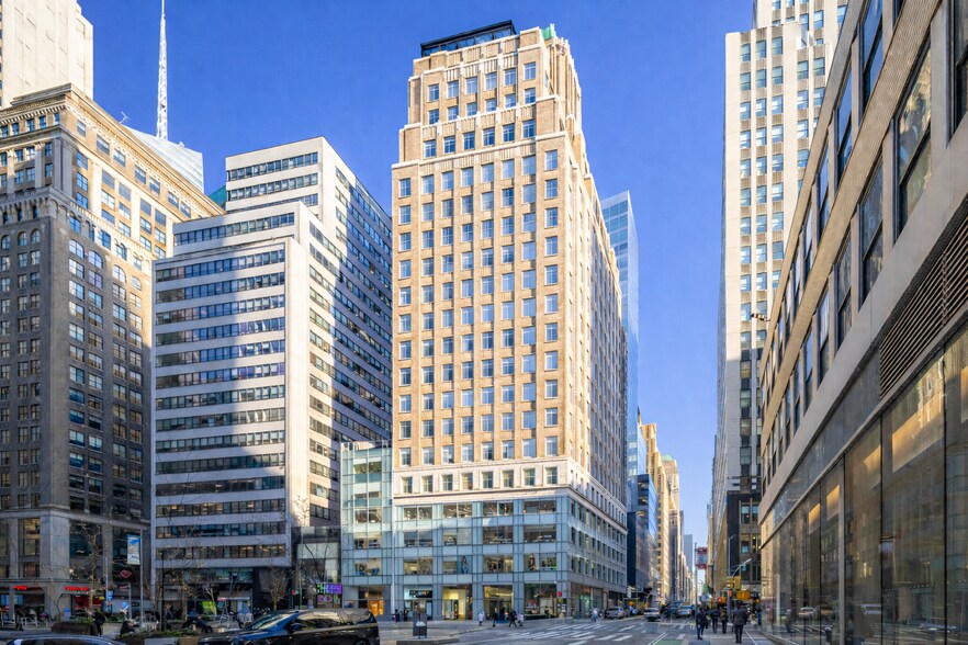 1412 Broadway, New York, NY à louer - Photo de l’immeuble – Image 1 sur 2