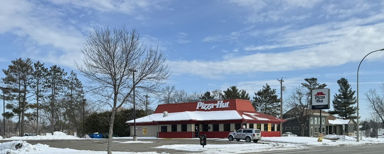 109 1st St E, Park Rapids, MN à vendre Photo principale– Image 1 sur 6