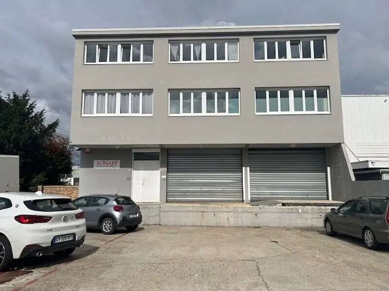 8 Rue Du Moulin À Cailloux, Orly à vendre Photo de l’immeuble– Image 1 sur 25