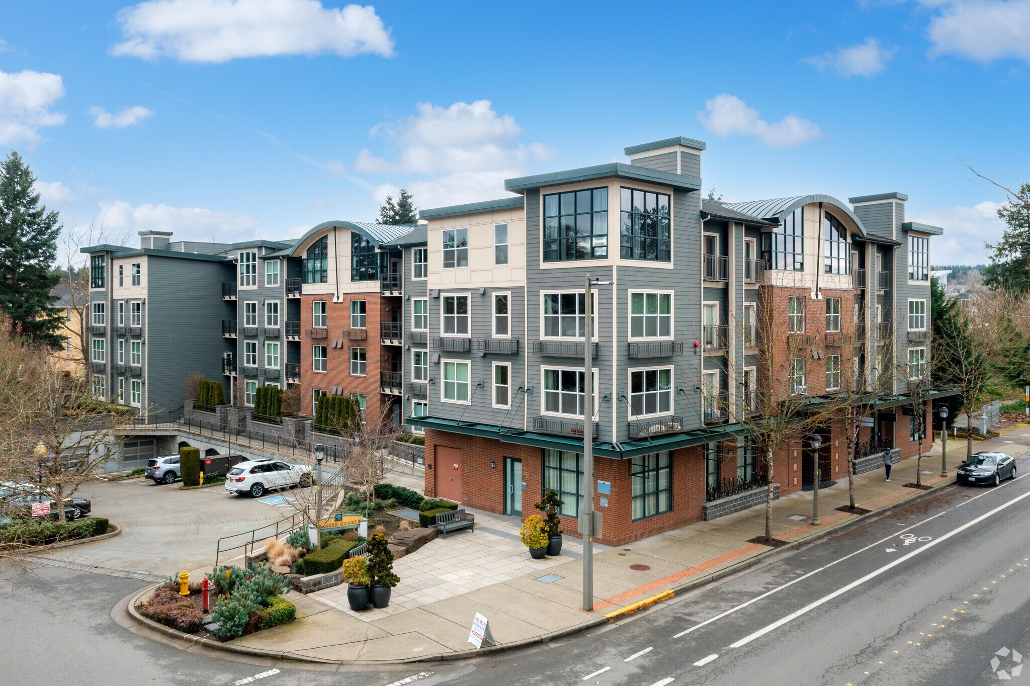 16275 NE 85th St, Redmond, WA à louer Photo principale– Image 1 sur 6