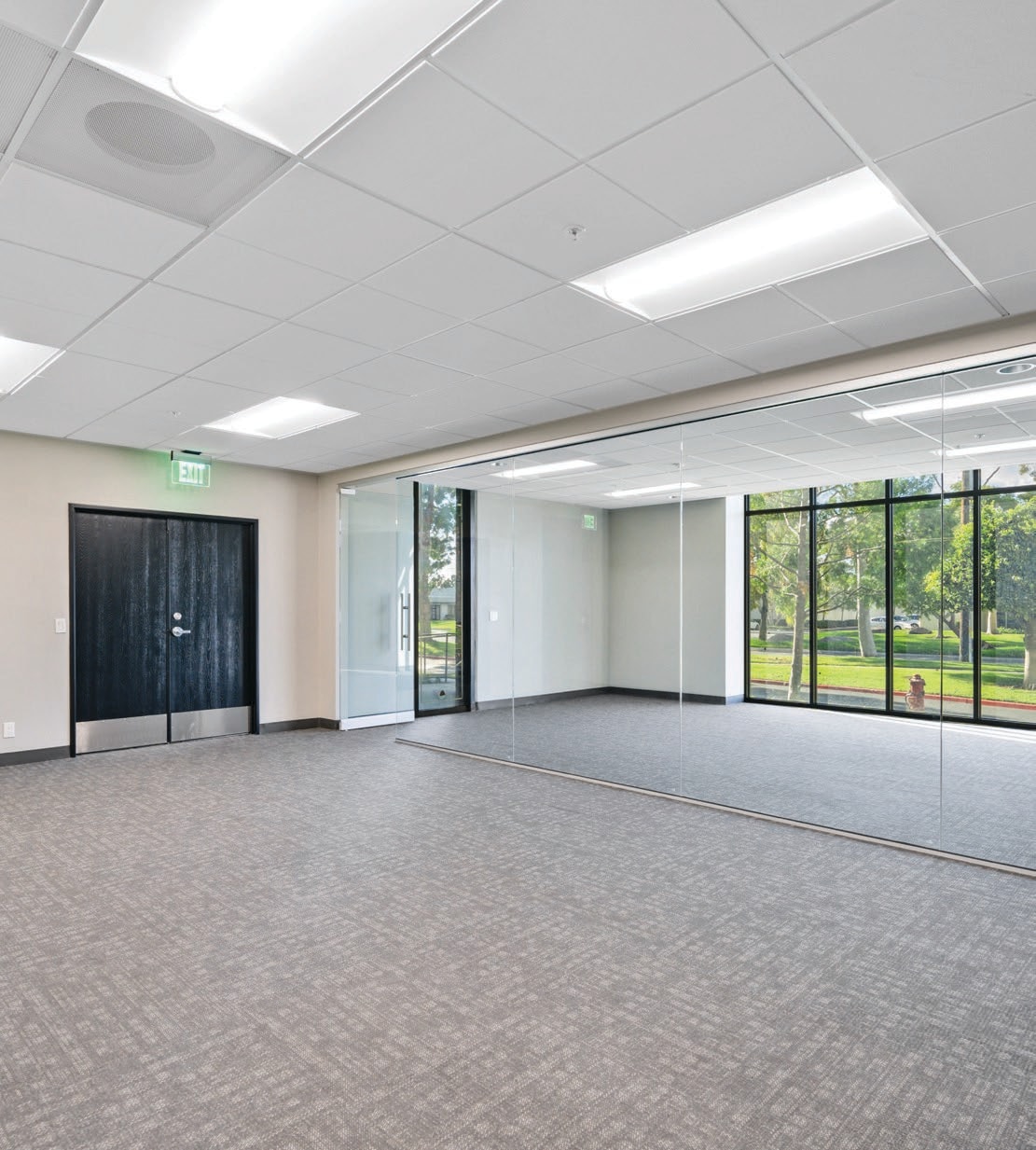 16200-16220 Carmenita Rd, Cerritos, CA à louer Photo intérieure– Image 1 sur 4