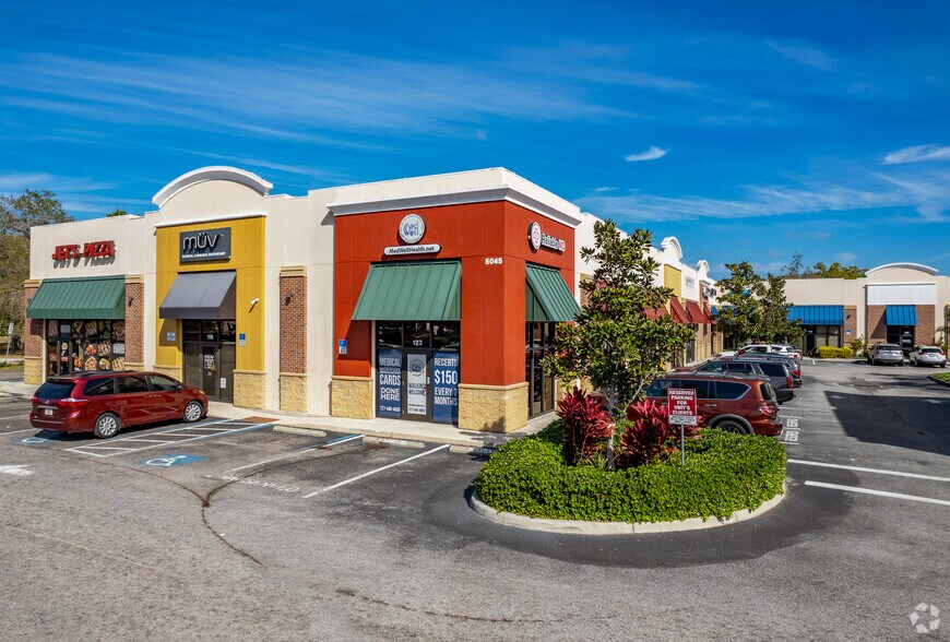 5045-5077 Fruitville Rd, Sarasota, FL à louer - Photo principale – Image 1 sur 10