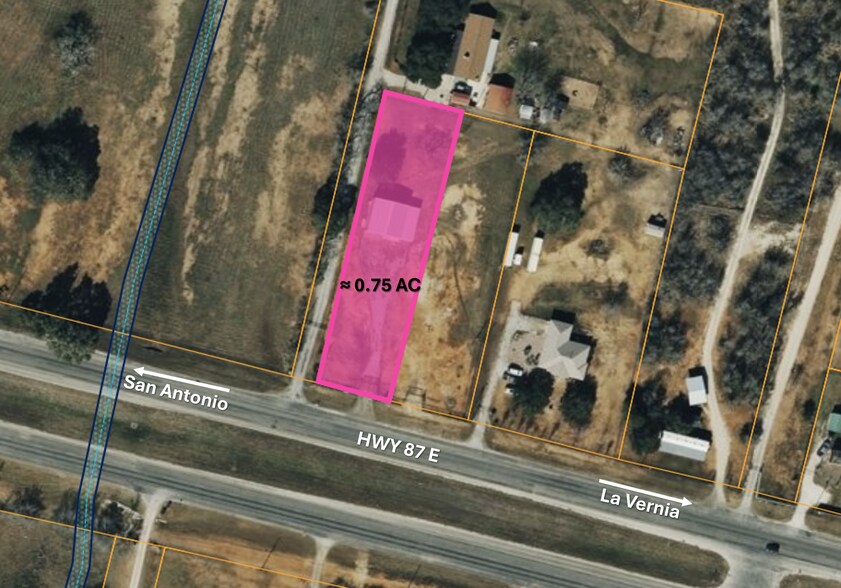 13747 US Highway 87 S, Adkins, TX à louer - Photo de l’immeuble – Image 2 sur 25