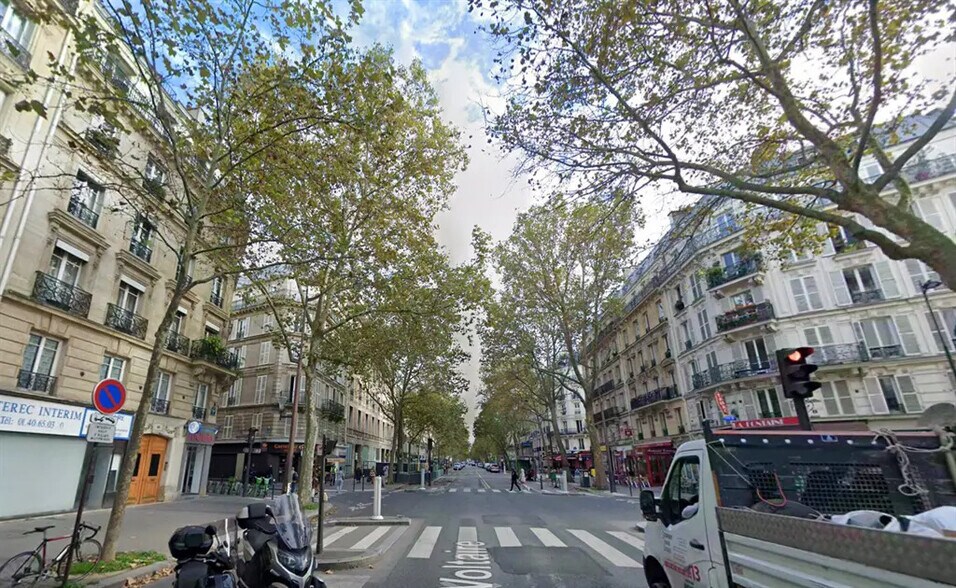 Local commercial dans Paris à louer - Photo de l’immeuble – Image 1 sur 2