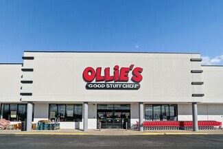 Plus de détails pour 2350 Sycamore Rd, Dekalb, IL - Local commercial à louer